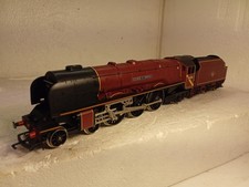 Hornby R134 coronation 4-6-2
