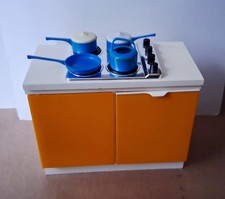 Vintage Sindy E-Line yellow hob unit & saucepans Pedigree kitchen Accessories