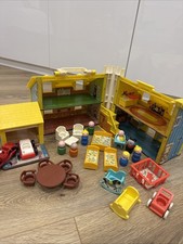 Vintage Fisher Price Play Family House With People & Lots Of Original Furniture