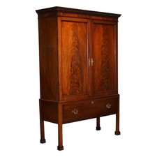 MILLAR & BEATTY ANTIQUE IRISH GEORGIAN STYLE HARDWOOD WARDROBE LINEN PRESS