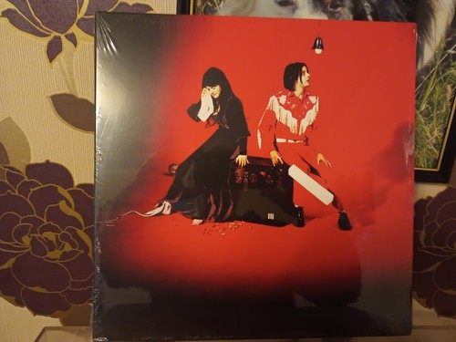 The white stripes elephant - the,