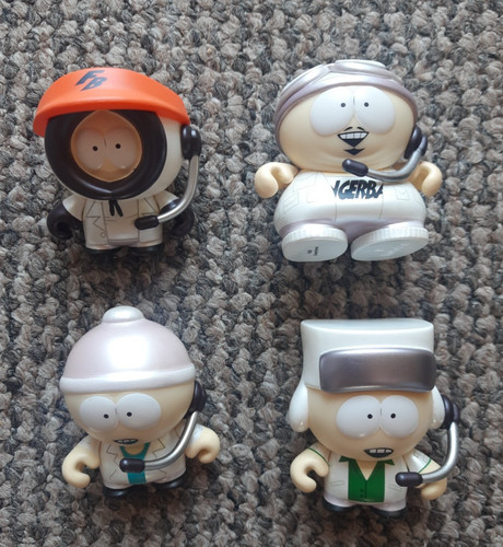 Kidrobot south park rare - x,