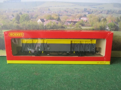 Hornby railfreight zsx van - hornby,