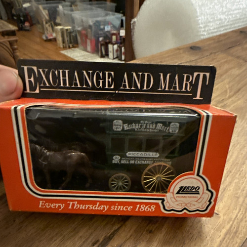 Lledo exchange mart - &, 1:64