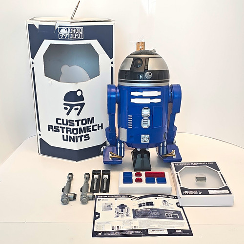 Disney droid depot d2 - droid, r2-d2