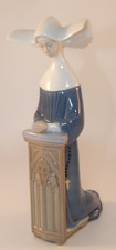 Lladro 8 1/4" Religious Figurine 5502 Nun Meditation Blue c1990 Excellent