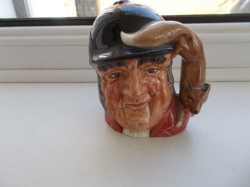 Royal doulton small - royal, toby