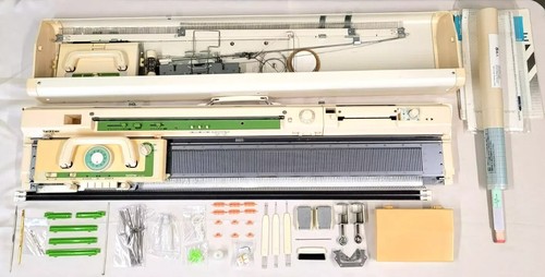 Brother knitting machine - knitting,