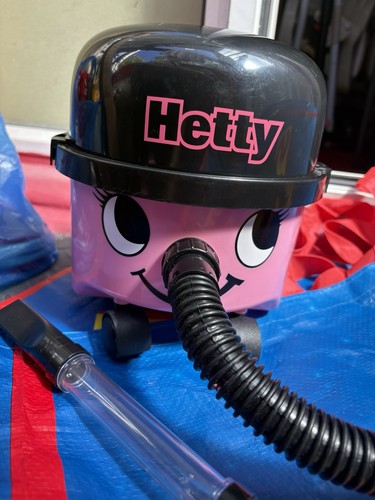 Hetty henry hoover baby - henry,
