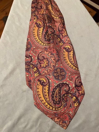 Silk cravat peal of - silk, by