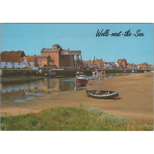 Postcard wells next - postcard, wells-next-the-sea