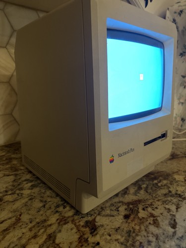 Apple macintosh plus - apple,