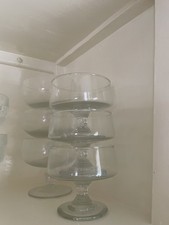 6 Vintage  Glass Dessert Bowls/ sundae stemmed dishes good condition