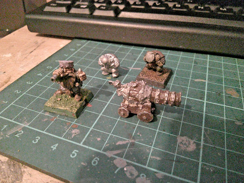 Dwarf flame cannon 3 - dwarf, crewmen