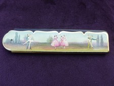 FOLDING VINTAGE STRATTON LADIES COMB BALLERINA DESIGN 4"