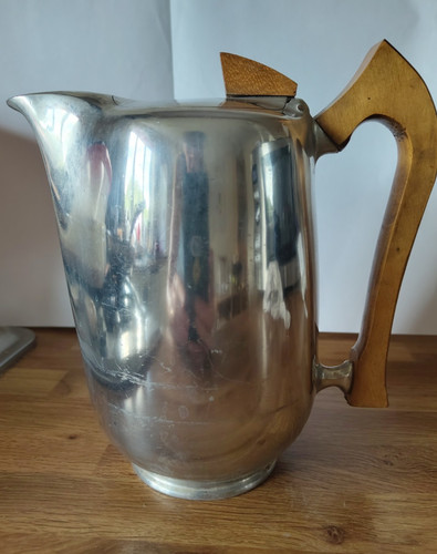 Picquot ware coffee - or, hot