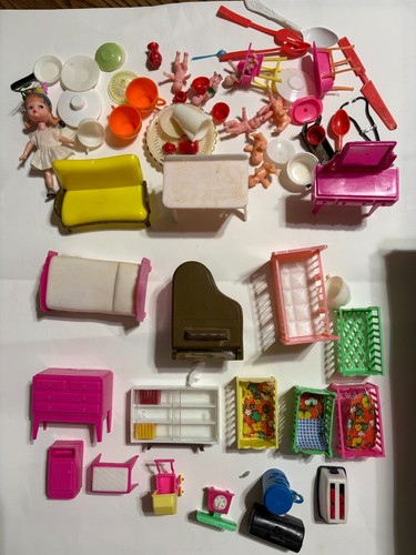 Vintage miniature doll house