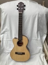 Baton Rouge UR4-TCE Electro-Acoustic Ukulele, Left-Handed