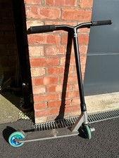 STUNT SCOOTER - CUSTOM BUILD WITH TITANIUM BARS - PLEASE SEE DESCRIPTION