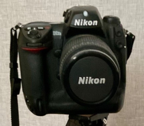 Nikon d2xs camera - nikon, body