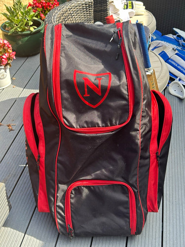 Newbery cricket backpack kit - newbery,