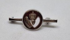 BLOOD DONOR - SILVER AWARD - SILVER & ENAMEL PIN.