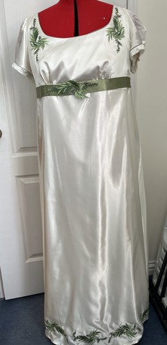Unique pretty ivory - ,