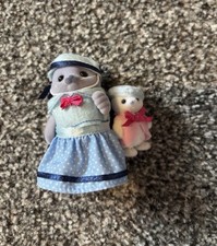 Sylvanian Families Seal Mum