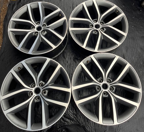 Genuine range rover sport - 22'',