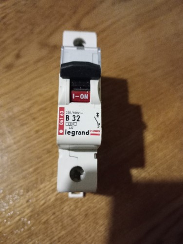 Legrand amp curve - b, 6ka