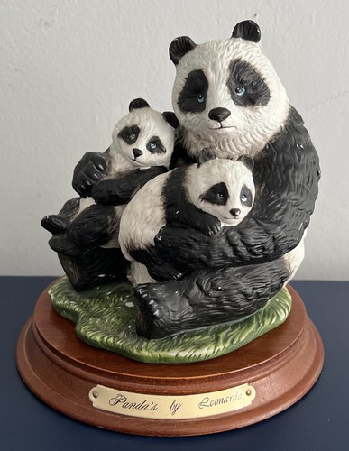 Pandas ornament leonardo - by,