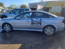 VAUXHALL VECTRA 1.9 DIESEL AUTOMATIC BREAKING  WHEEL NUT