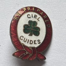 Girl Guide Metal Badge. First Class. 