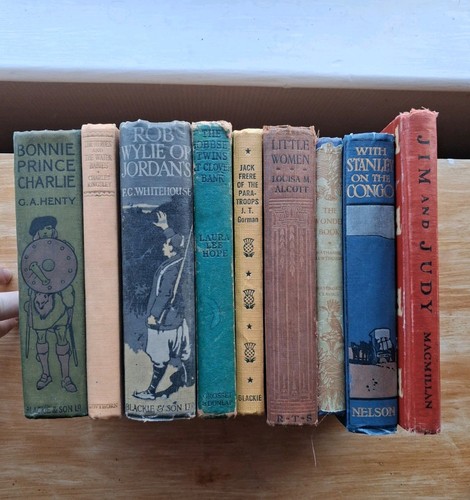 Job lot vintage hardback - 9,