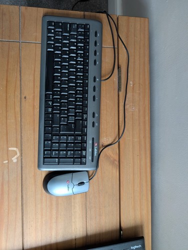 Wired keyboard labtec - -,