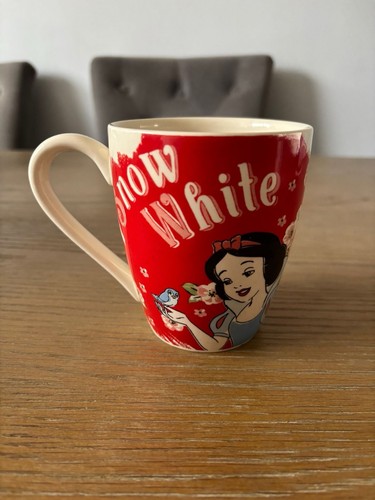 Disney snow white and - white, the