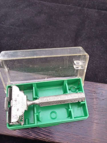 Ever ready safety - safety, razor