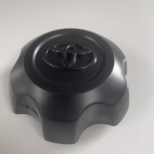 Toyota hilux black - toyota, cap