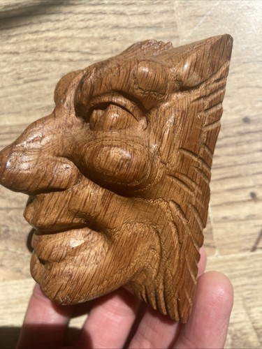 Antique oak hand carved - hand,