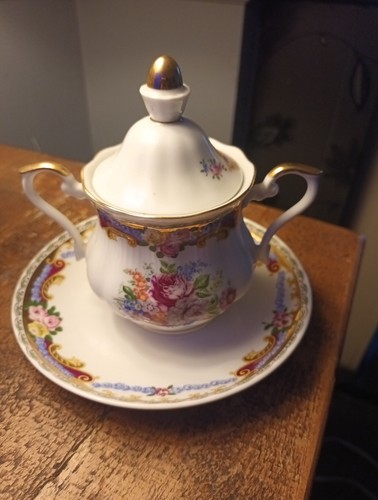 Vintage sugar bowl with - vintage, lid