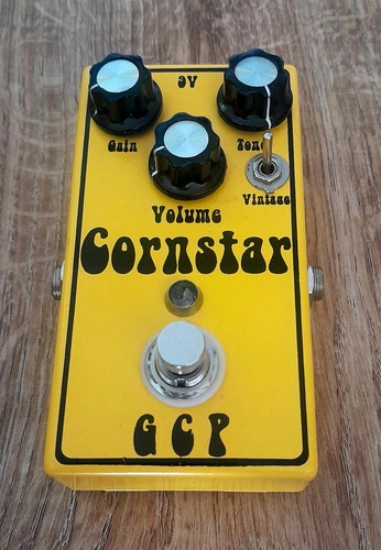 Green carrot cornstar - green,