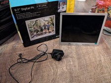 Sandstrom Digital Photo Frame 9.7" Silver 1024 x 768 Resolution 