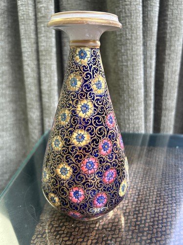 Vase stylish antique gilded