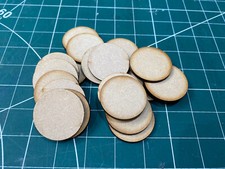 3.5 cm (35 mm) in diameter