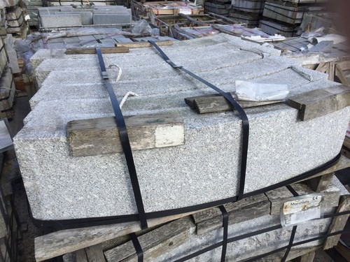 Granite radius kerbs - radius,