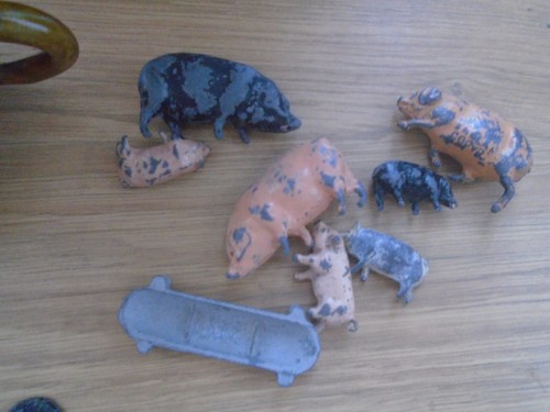 Britains lead farm - britains, and