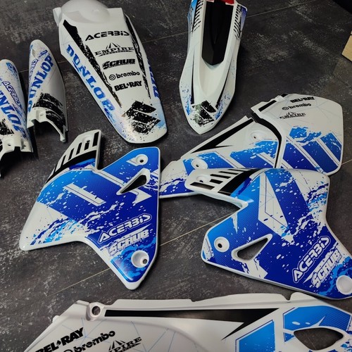 Graphics plastic kit - graphics,