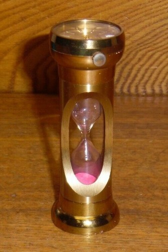 Lord nelson calendar - nelson, hourglass