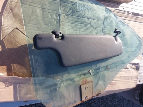 Bmw e24 635csi sun visor - bmw,