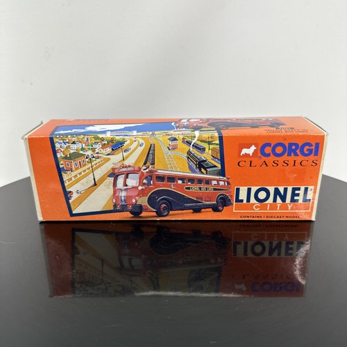 Corgi 53902 yellow coach - 53902,
